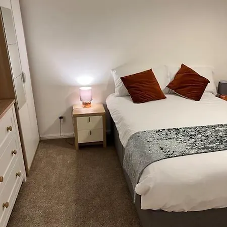 2 Bed Solihull Near Nec Airport, Jlr, Resort Wrld Exterior photo