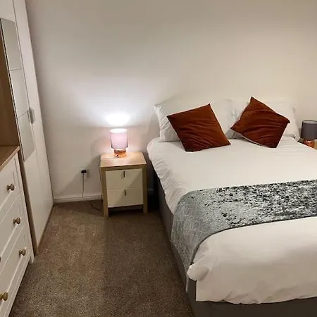 2 Bed Solihull Near Nec Airport, Jlr, Resort Wrld Exterior photo