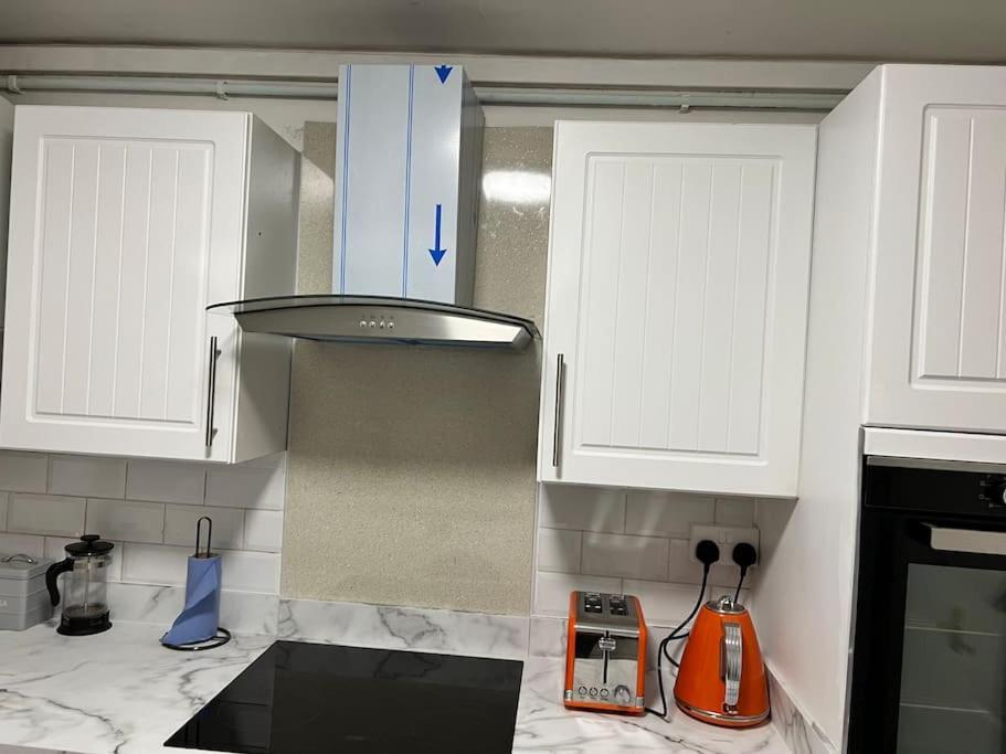 Apartment 2 Bed Near Nec Airport, Jlr, Wrld Solihull
